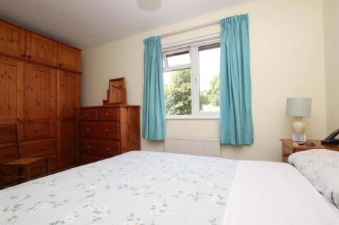 Bedroom 1a.JPG