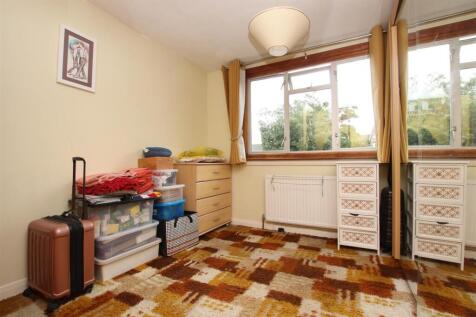 Bedroom 2.JPG