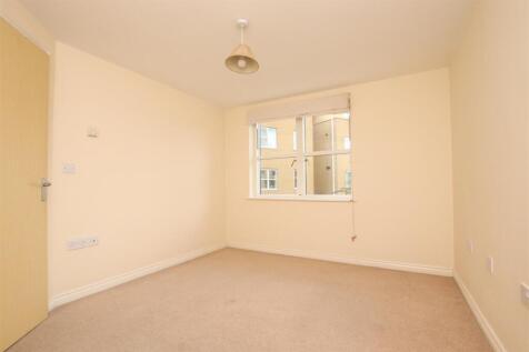Bedroom 1.JPG