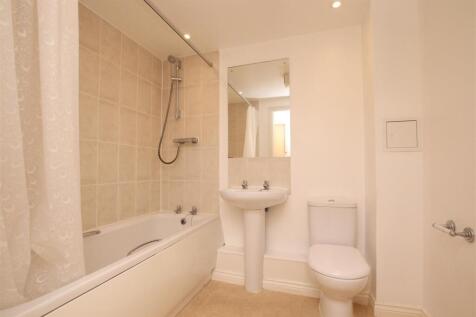 Bathroom.JPG