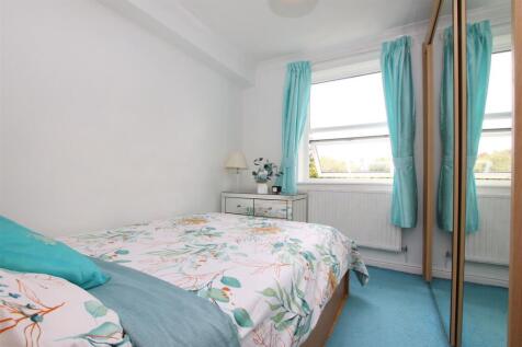 Bedroom 2.JPG