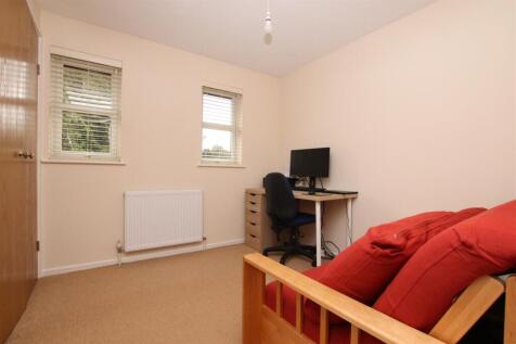 Bedroom 2.JPG