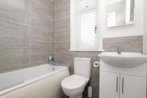 Bathroom.JPG