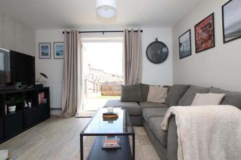 Living Room.JPG