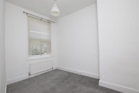 Bedroom 2.JPG
