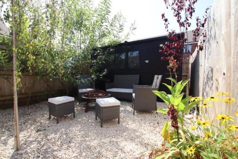 Garden (2).JPG