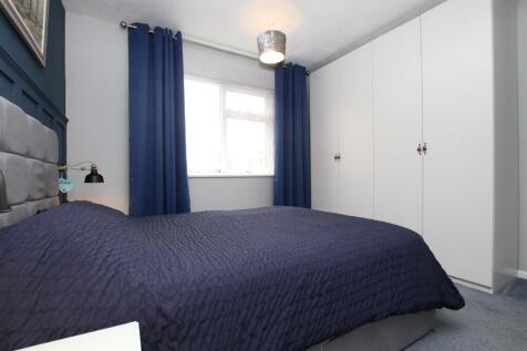 Bedroom 2a.JPG