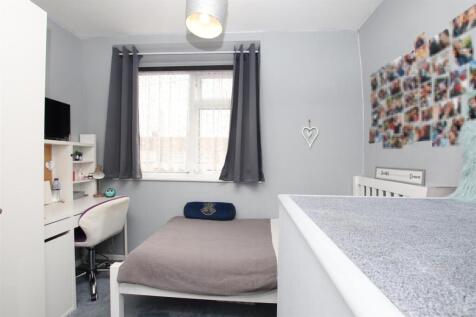 Bedroom 3.JPG