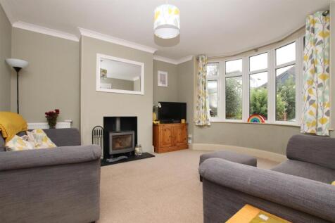Living Room.JPG