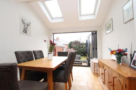 Dining Room.JPG