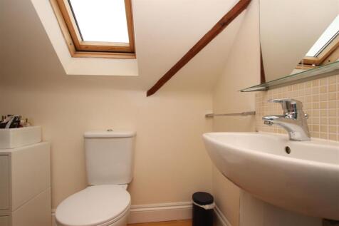 Ensuite.JPG
