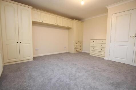 Bedroom 1.JPG