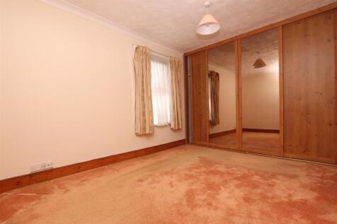Bedroom 1.JPG