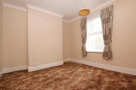 Bedroom 2.JPG