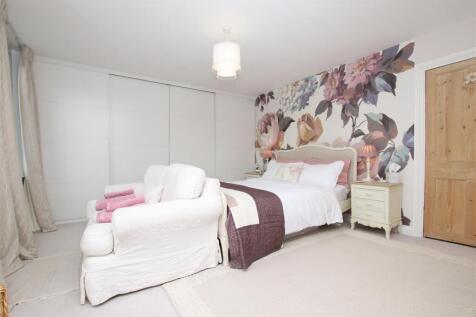 Bedroom 1a.JPG
