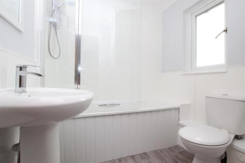 Bathroom.JPG