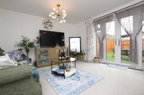 Living Room.JPG