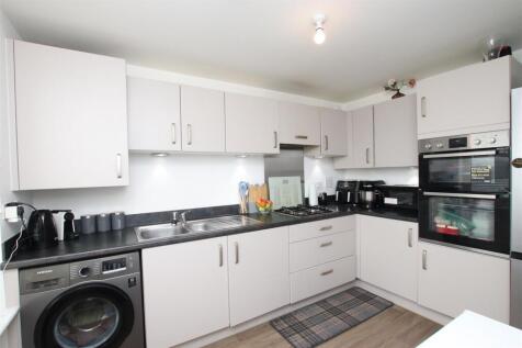 Kitchen..JPG
