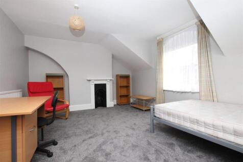 Bedroom 5.JPG