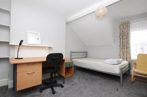 Bedroom 5.JPG