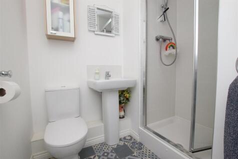 Shower Room.JPG