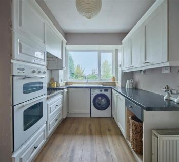 KITCHEN.jpg