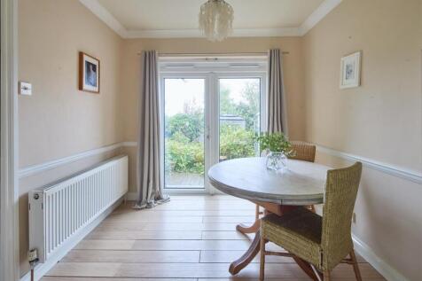 DINING_ROOM.jpg
