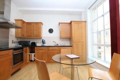 Kitchen.JPG
