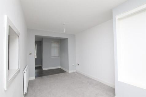Dining Area.JPG