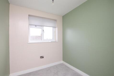 Bedroom 3.JPG
