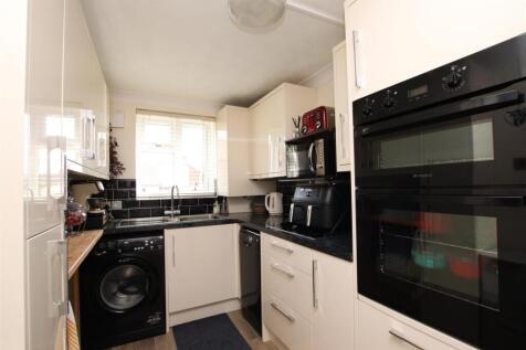Kitchen.JPG