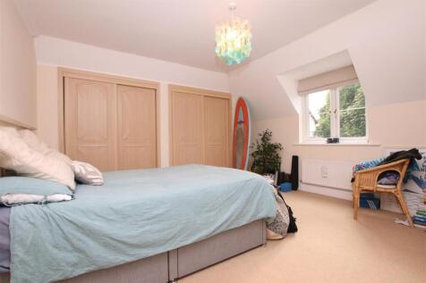 Bedroom 2.JPG