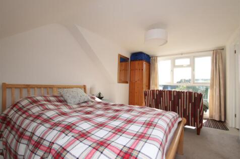 Bedroom 2.JPG