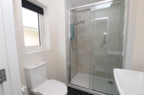 Ensuite.JPG