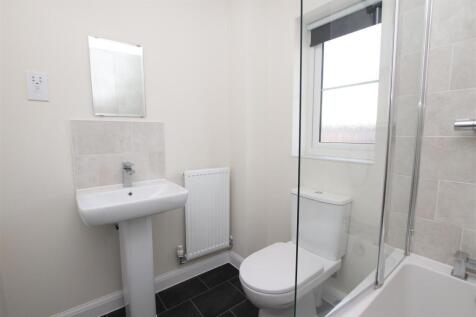 Family Bathroom.JPG