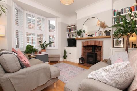 Living Room.JPG