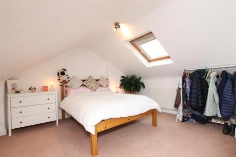 Bedroom 2.JPG