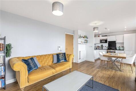 Reception/Kitchen
