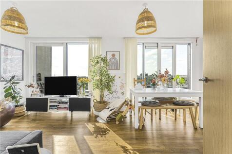 Reception/Kitchen