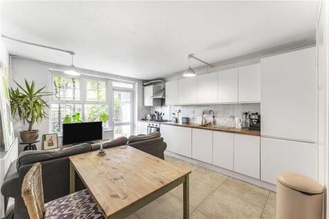 Reception/Kitchen