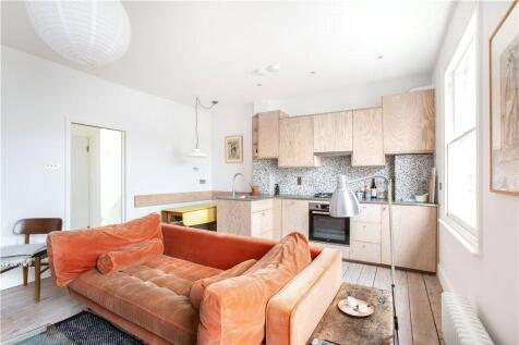 Reception/Kitchen