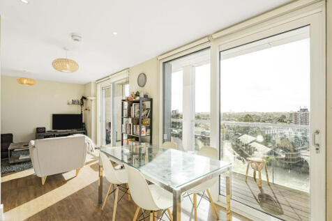 Reception/Kitchen