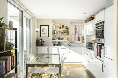 Reception/Kitchen