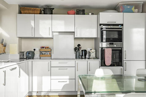 Reception/Kitchen