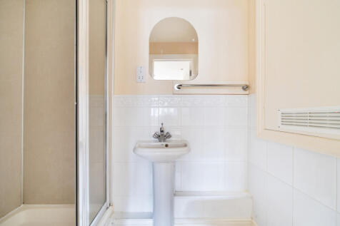 1364957-5-68e6589...