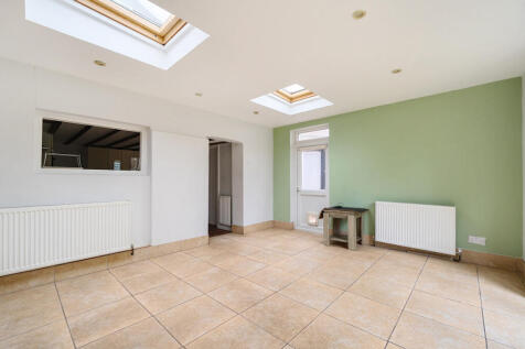 1362305-3-68df92e...