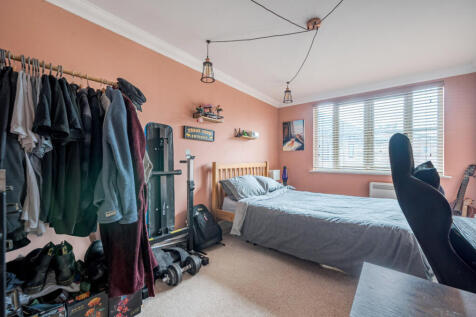 1376506-15-6911f7...