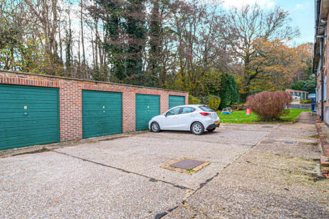 1376966-3-691c9fa...