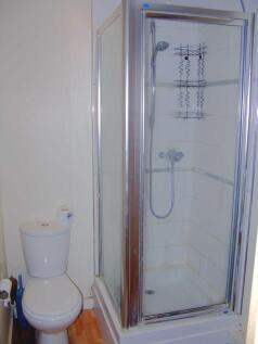 en suite shower