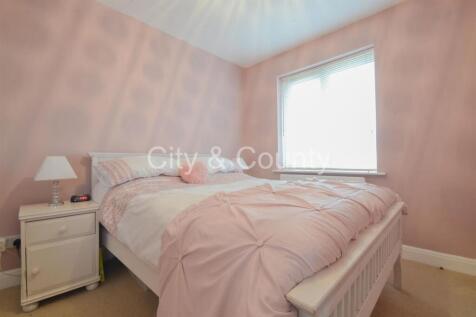 Bedroom One.jpg